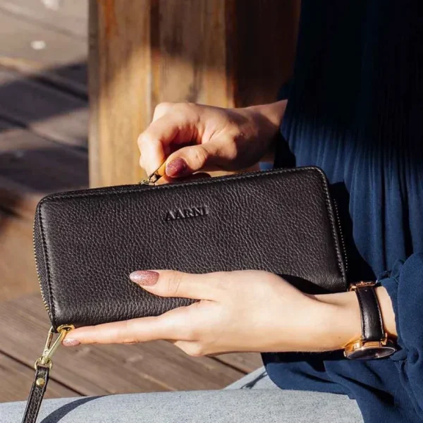 Aarni Hirvennahkainen Clutch, Musta/Hopea